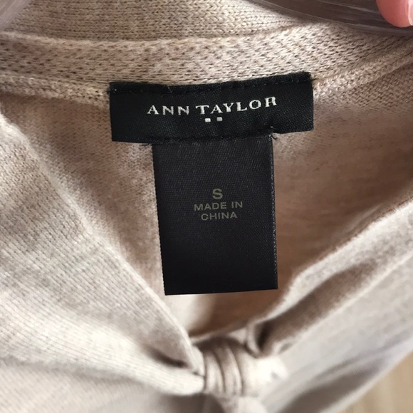 Ann Taylor Oatmeal sweater shirt or navy. - Picture 3 of 7
